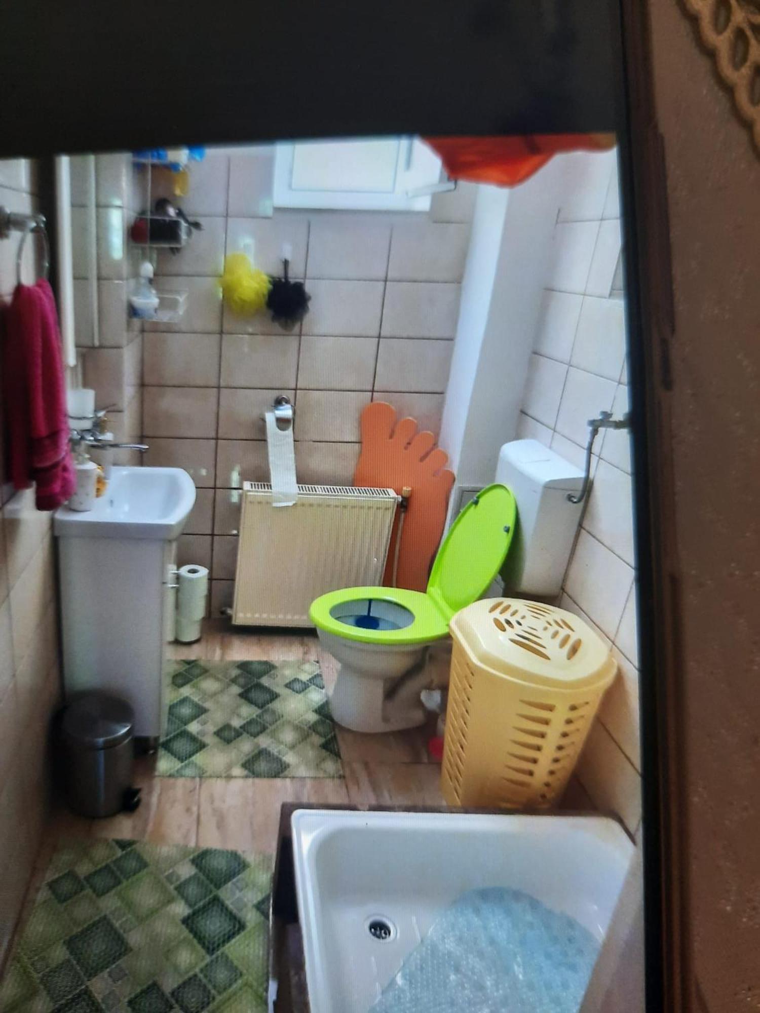 Cleopatra Apartment *